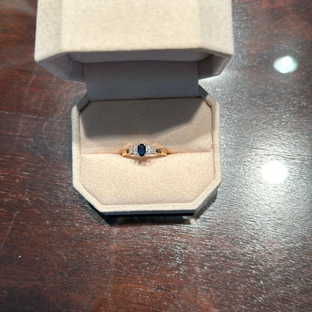 Sapphire and diamond ring